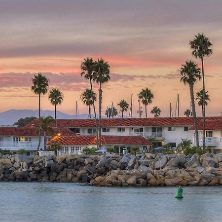 Oceanside Marina Suites - A Waterfront Hotel Εξωτερικό φωτογραφία