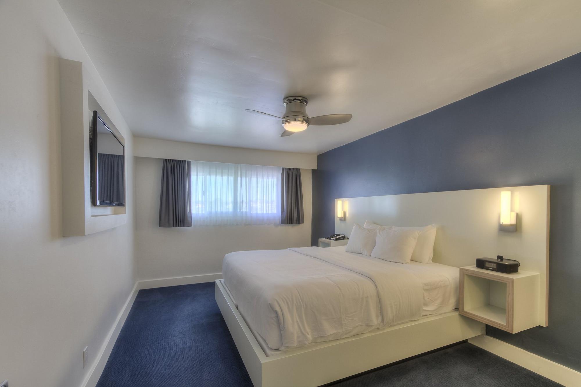 Oceanside Marina Suites - A Waterfront Hotel Εξωτερικό φωτογραφία