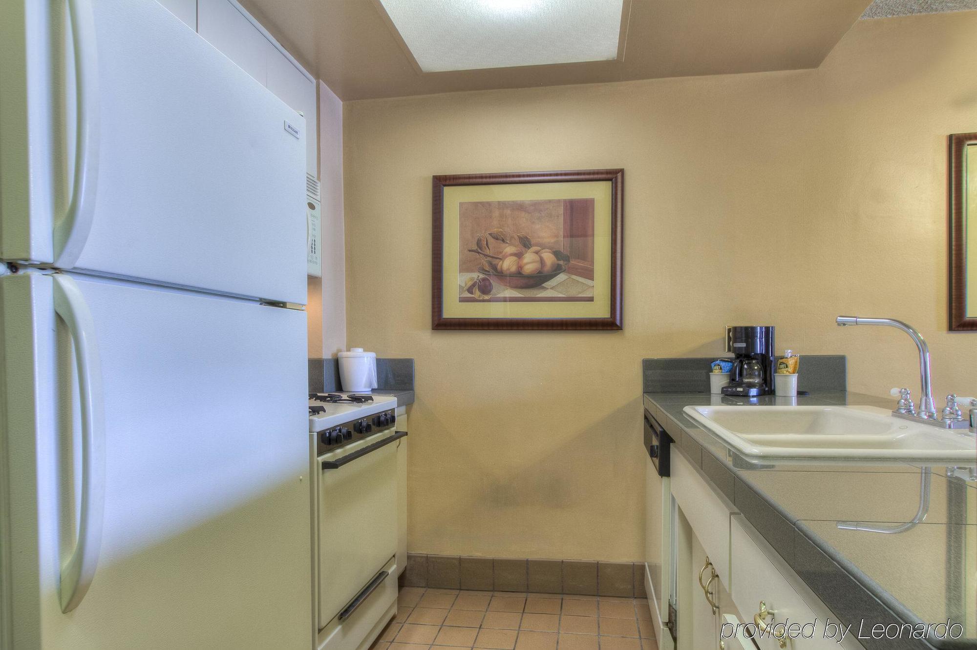 Oceanside Marina Suites - A Waterfront Hotel Εξωτερικό φωτογραφία