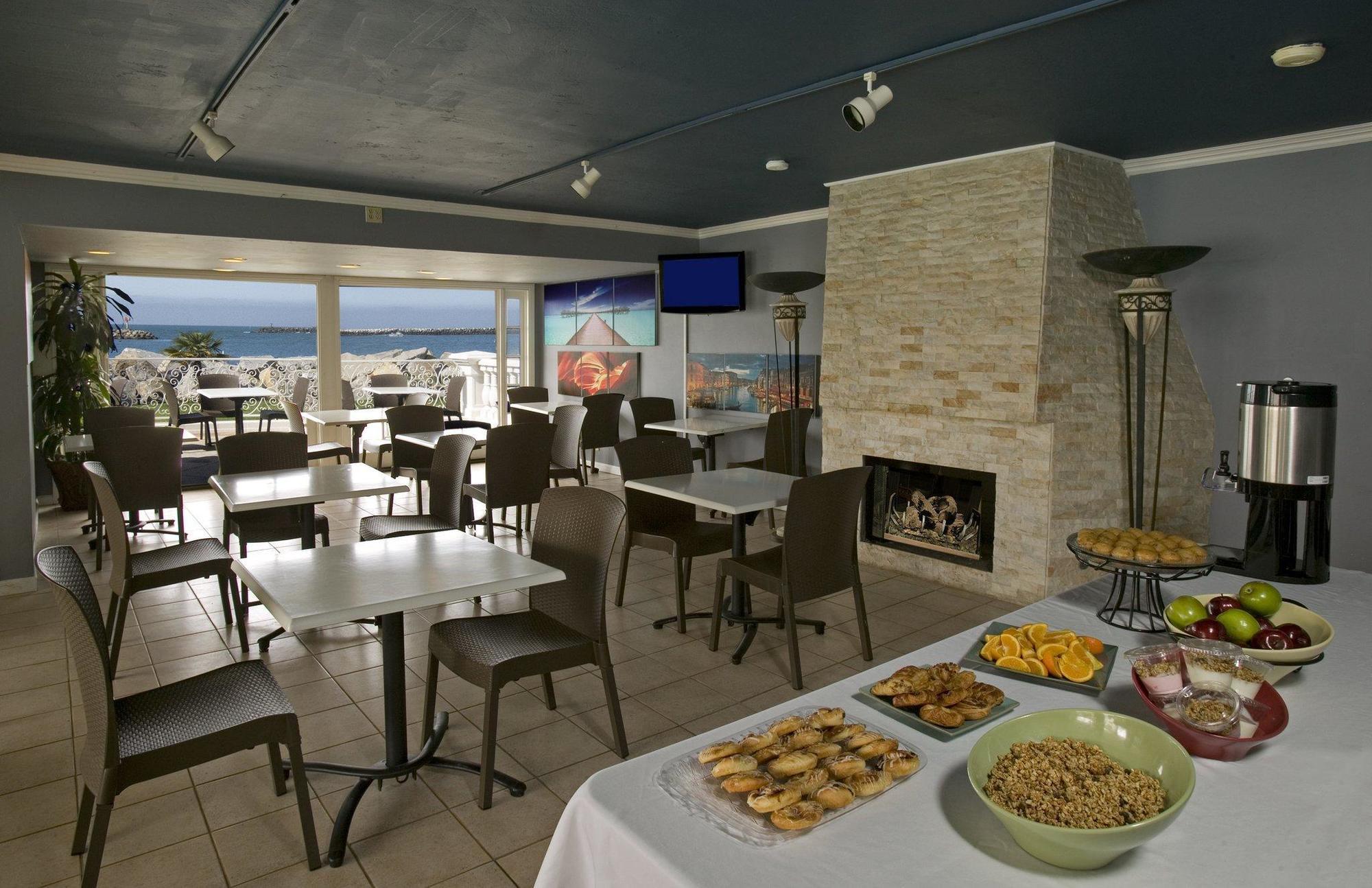 Oceanside Marina Suites - A Waterfront Hotel Εξωτερικό φωτογραφία