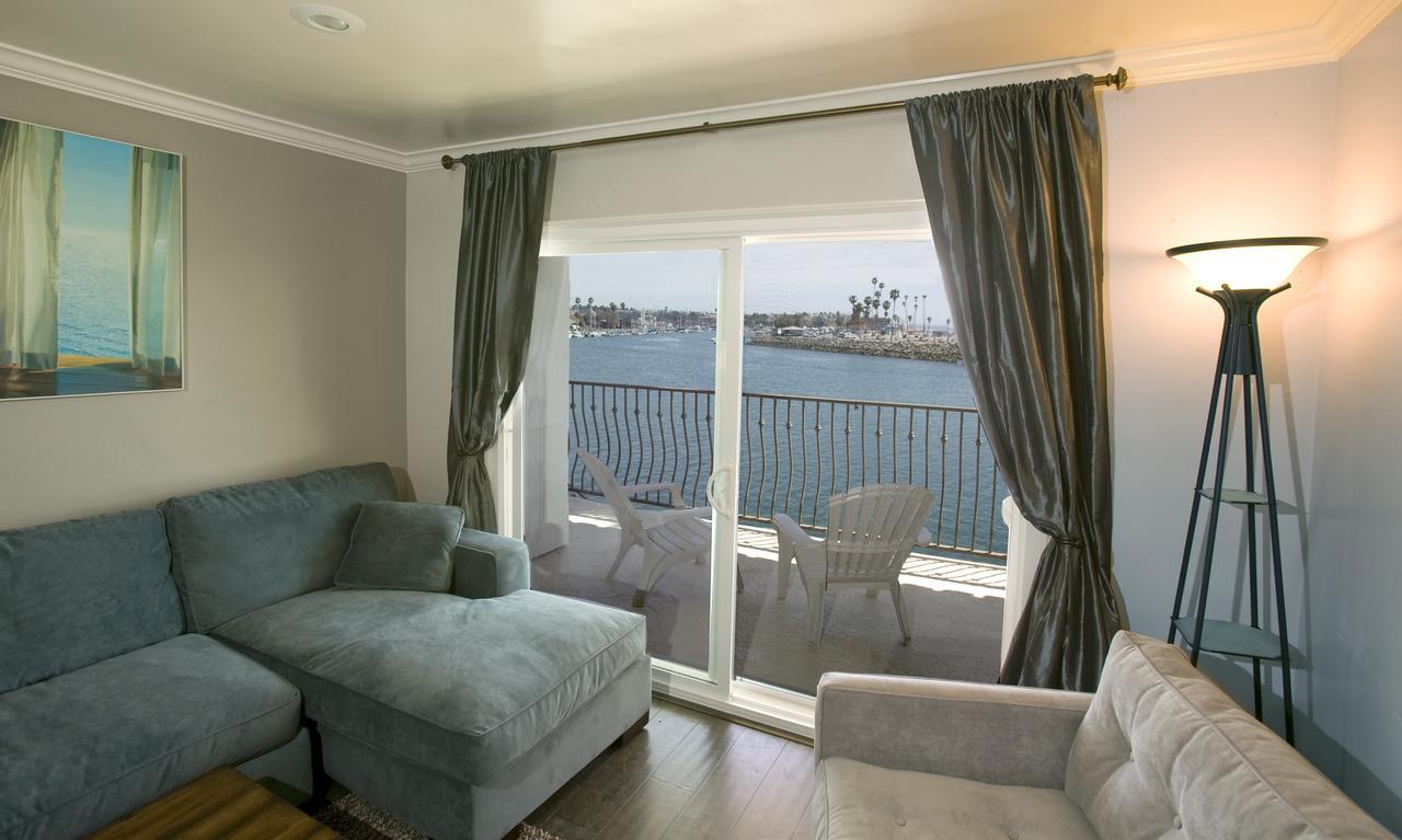 Oceanside Marina Suites - A Waterfront Hotel Εξωτερικό φωτογραφία